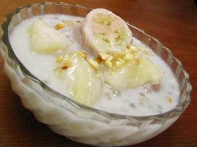 BANANA Tea   With Coconus Milk .
